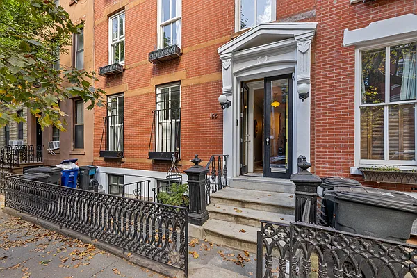 Rented by Douglas Elliman | media 14