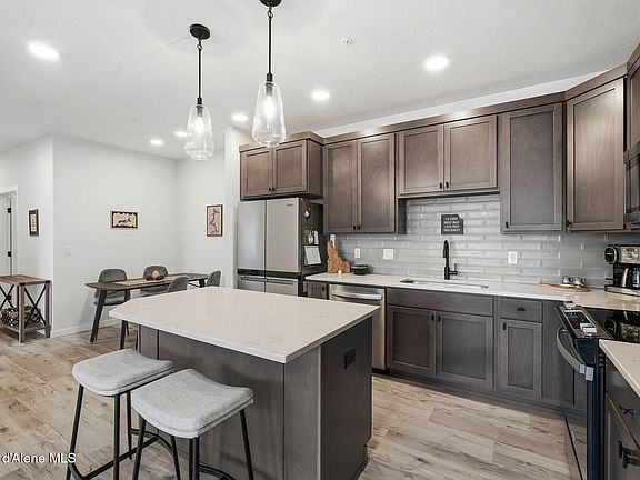 3rd image of 6510 N Atlas Rd #207