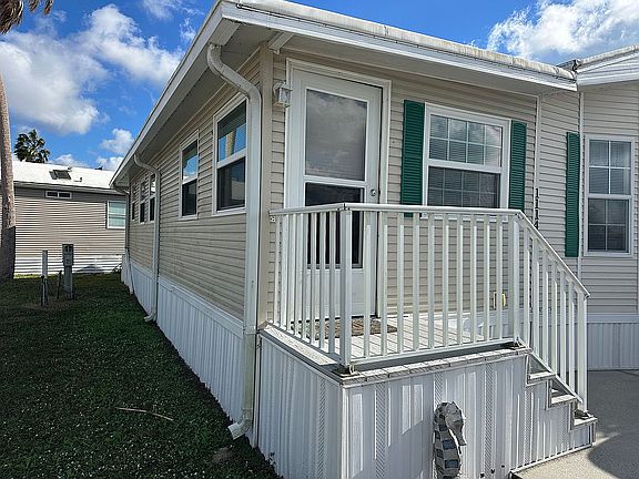 4th image of 800 Kay Rd NE #1114