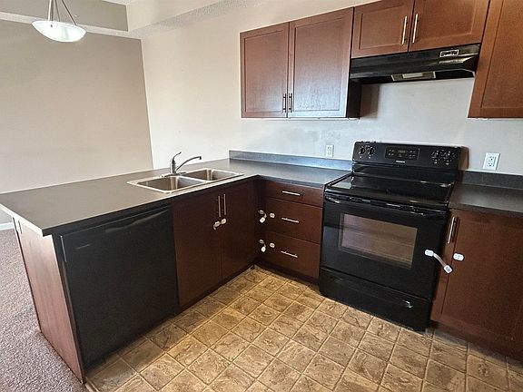 3rd image of 5302 51st St #305