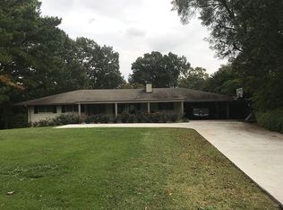 1842 Hermitage Dr, Florence, AL 35630