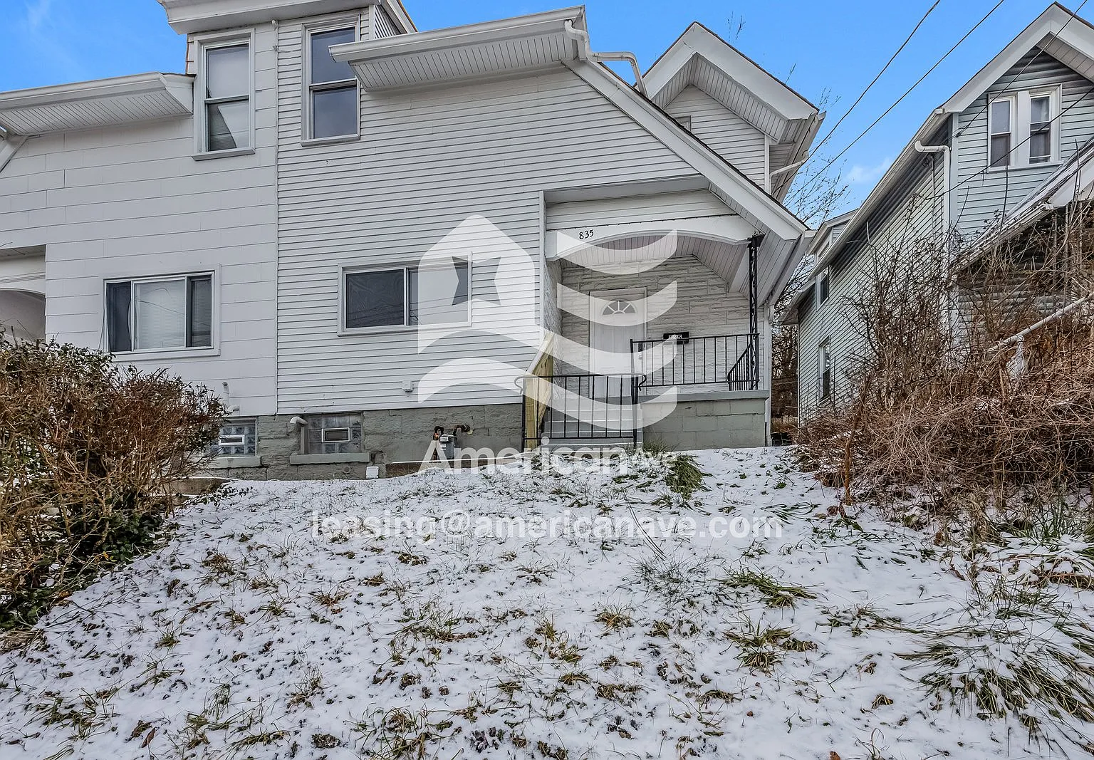 3 bed, 1.0 bath, 1288 sqft, $1,219 — Photo 1