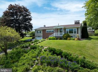 1639 Houserville Rd, State College, PA 16801