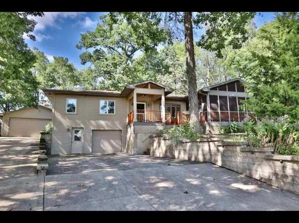 6097 Hellenbrand Rd, Waunakee, WI 53597