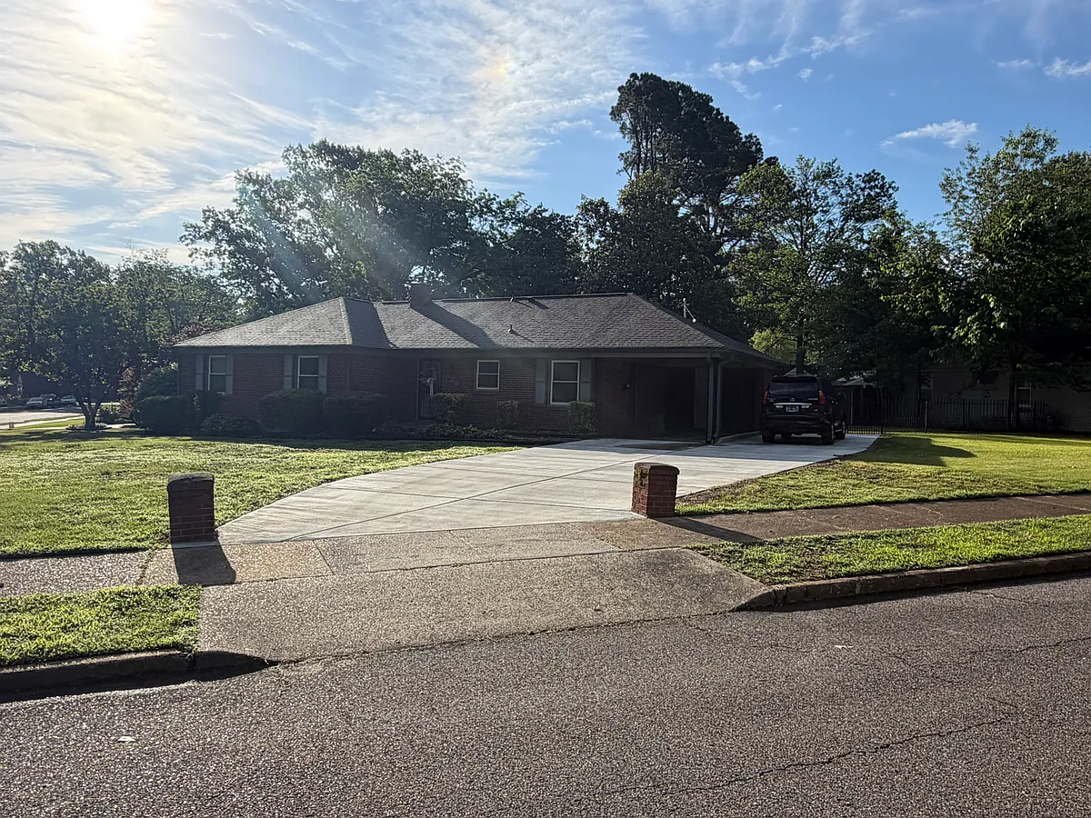 New Driveway - 336 W Peg Ln