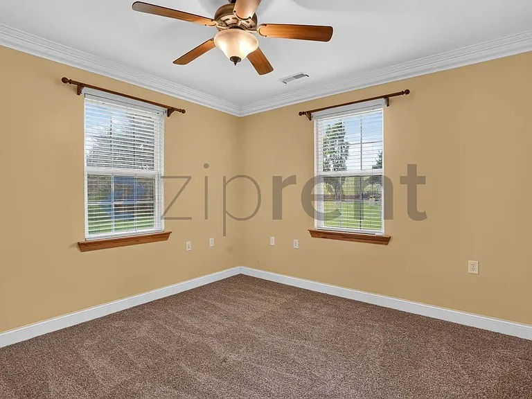 906 Diamond Cir — Photo 29