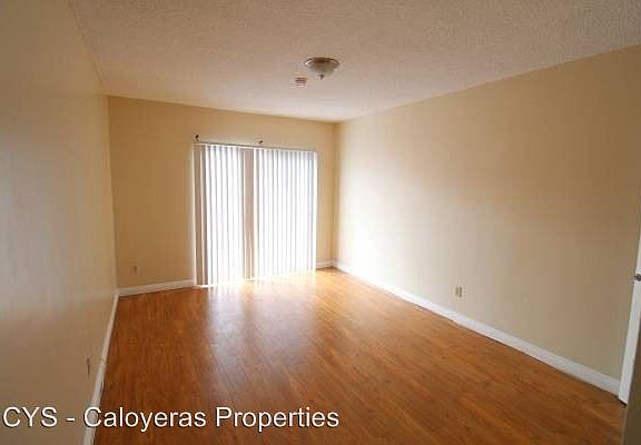 4th image of 721 Edgewood St APT 17