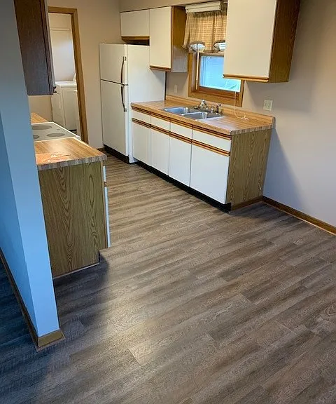 10765 Railroad Ave #3 — Photo 5
