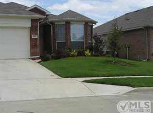 816 Rio Bravo Dr, Haslet, TX 76052