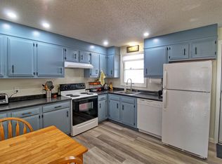 65 6th St #4, Dover, NH 03820