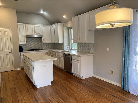2nd image of 6509 Clairmont Dr