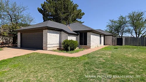 3409 103rd St Photo 1