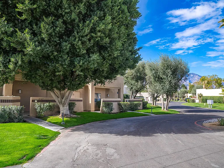 67663 Lagos Way #67663 — Photo 26
