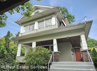 5609 20th Ave NE APT 5, Seattle, WA 98105