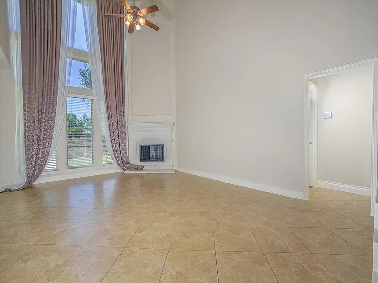 10007 Eldarica Way — Photo 14