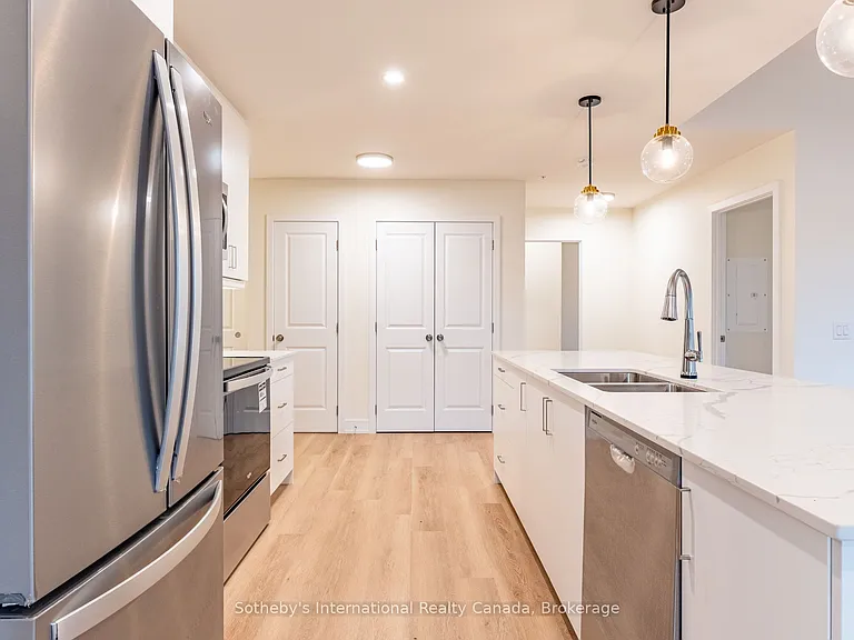 121 Mary St #411 — Photo 12
