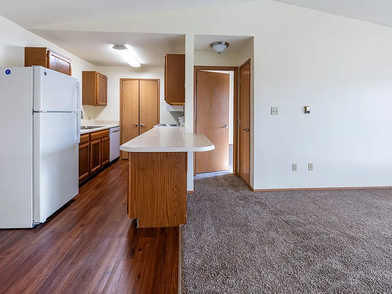 Oakland Pointe — Photo 10