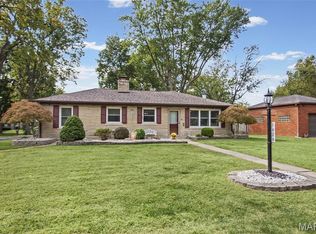 1626 Main St, Highland, IL 62249