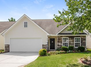 11709 Village Pond Dr, Charlotte, NC 28278