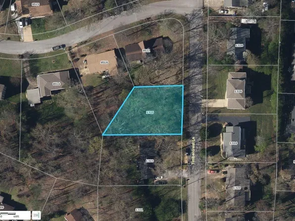 1325 Timbercrest Ln, Chattanooga, TN 37421