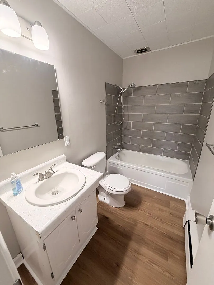 Northgate — Photo 3