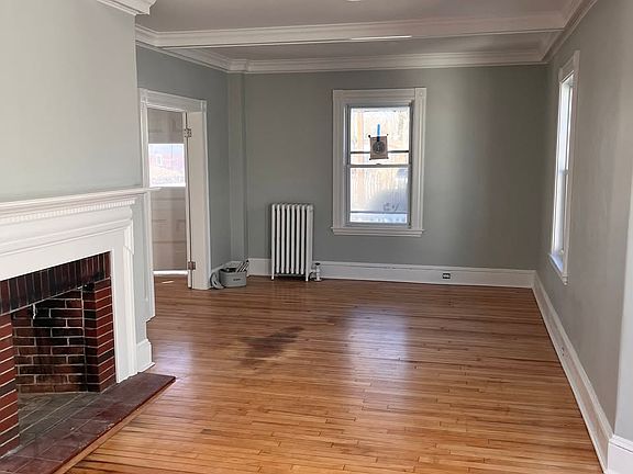 2nd image of 54 Bridge St