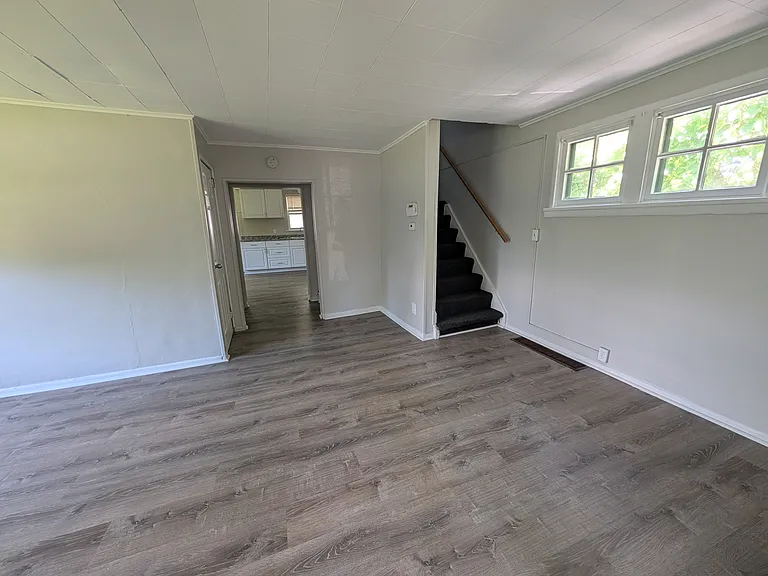 262 Blakeslee St — Photo 13
