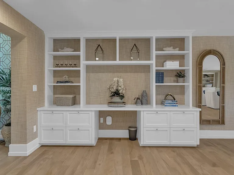 215 Live Oak Rd — Photo 10