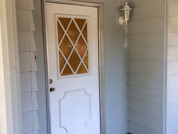2nd image of 3079 Oakbridge Dr