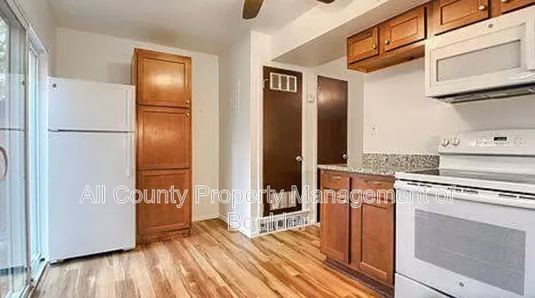1615 Cottonwood Dr #13 — Photo 12