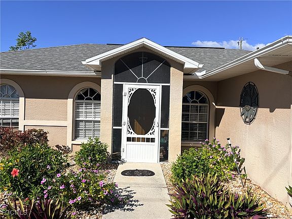 3rd image of 4040 Country Club Blvd