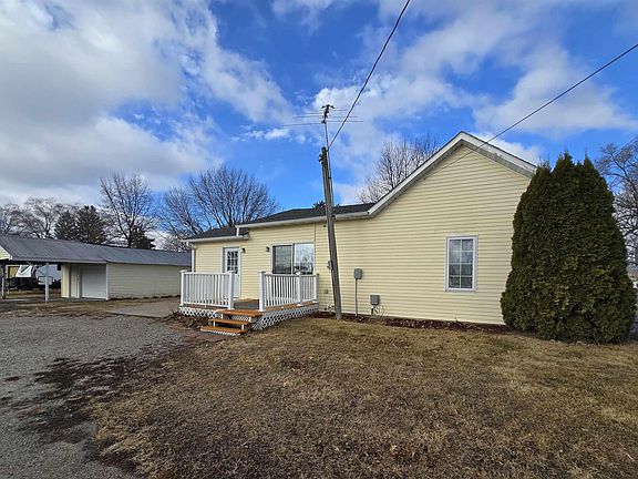 3rd image of 1015 4th St