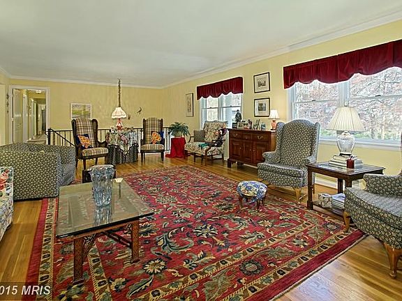 4th image of 6325 Beachway Dr