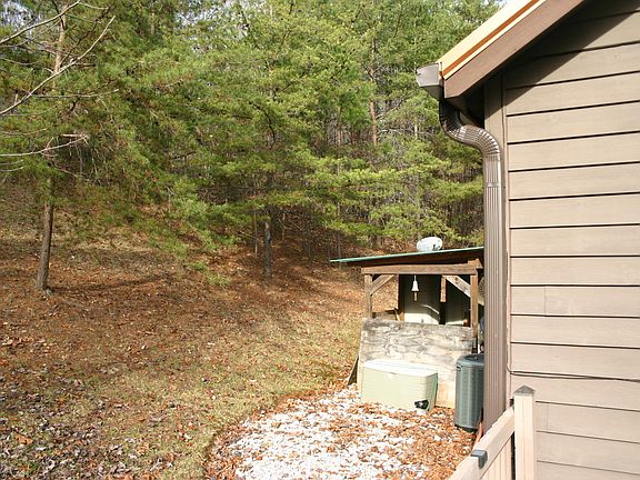 5th image of 356 Lakeview Dr