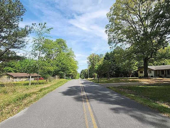 5th image of 723 Zuker Rd