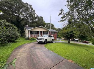 136 Southmoor Cir, Oxford, AL 36203