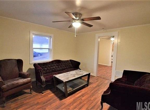 5th image of 408 Broadway St NW
