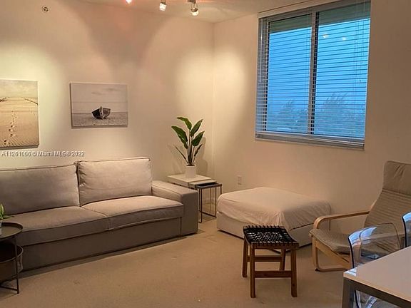 5th image of 2775 NE 187th St APT 414