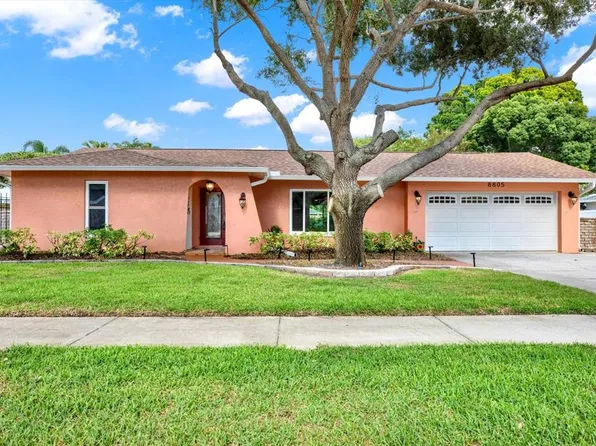 8805 Kenwood Rd, Seminole, FL 33777