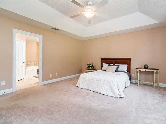 4th image of 6441 Bay Oaks Dr