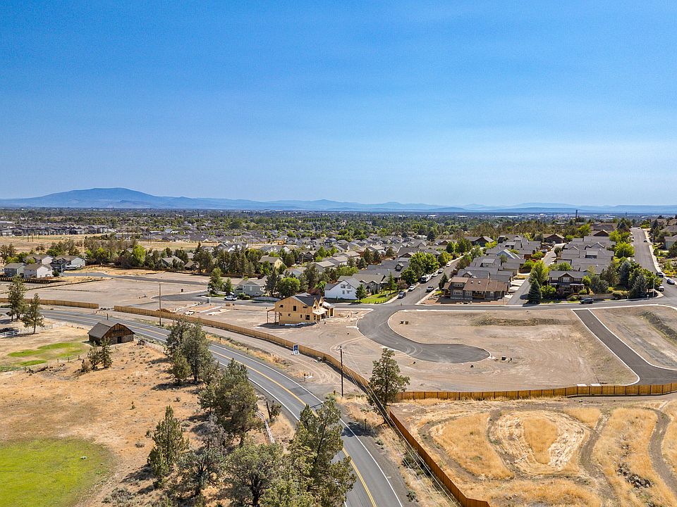 2nd image of 4337 SW Rhyolite Pl Lot 19
