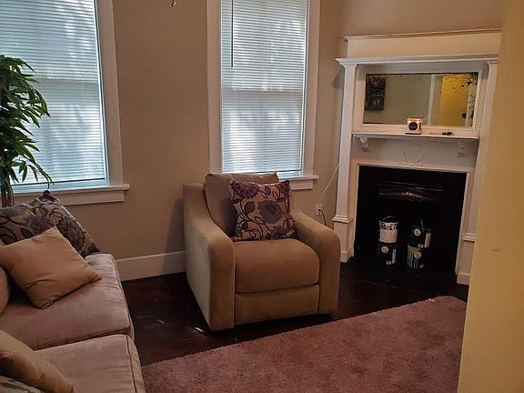 4th image of 529 E Park Ave #4