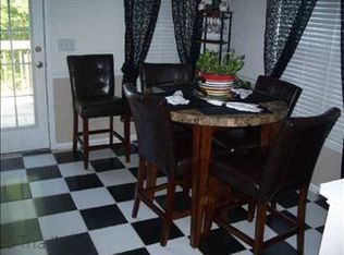 5150 Windsbury Ridge Rd, Clemmons, NC 27012