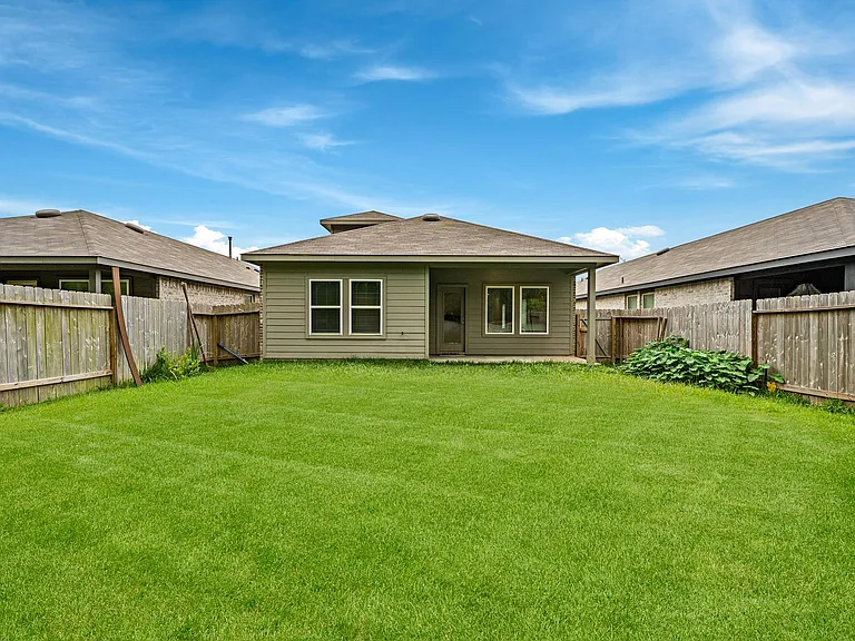 24122 Juniper Heights Dr — Photo 29