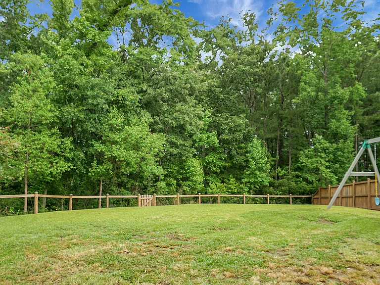 642 Woolum Dr — Photo 56
