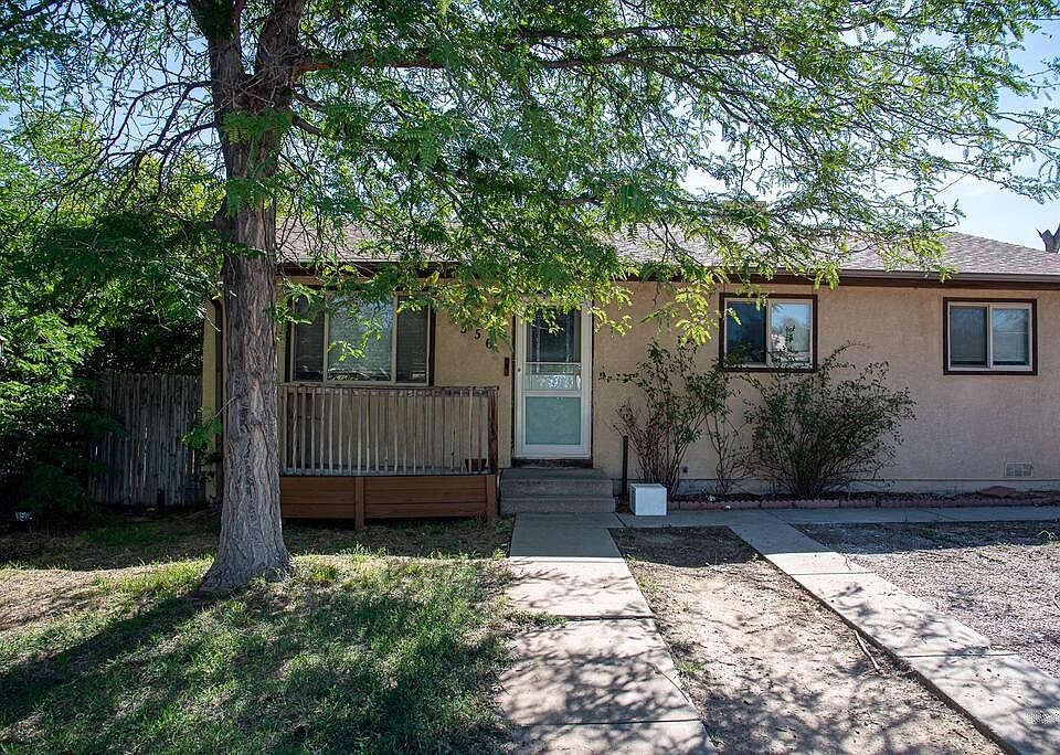1st image of 556 Pear St