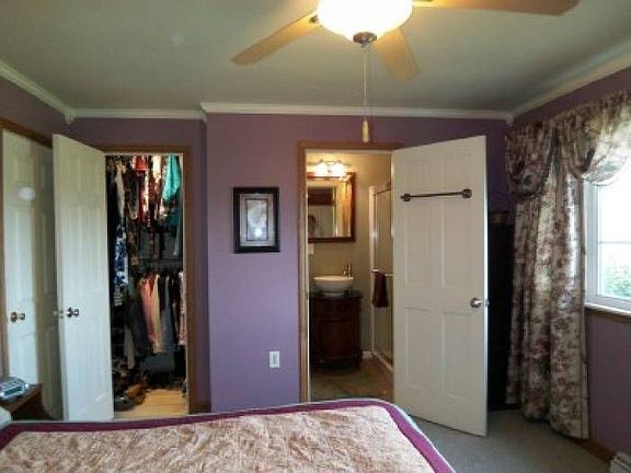 Walk In Closet, Full Bath