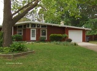 1111 Oxford Dr, Emporia, KS 66801