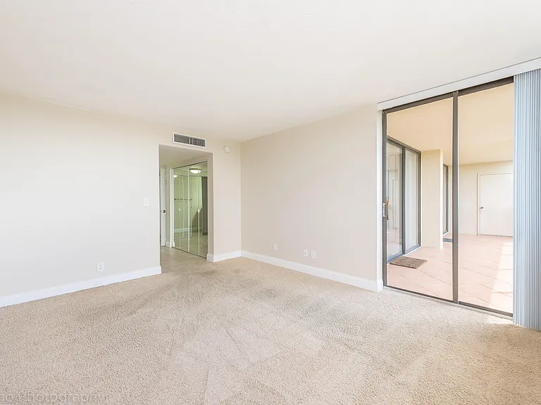 1605 S US Highway 1 #M1-506 — Photo 10