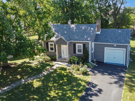 344 S Mason St, Bensenville, IL 60106